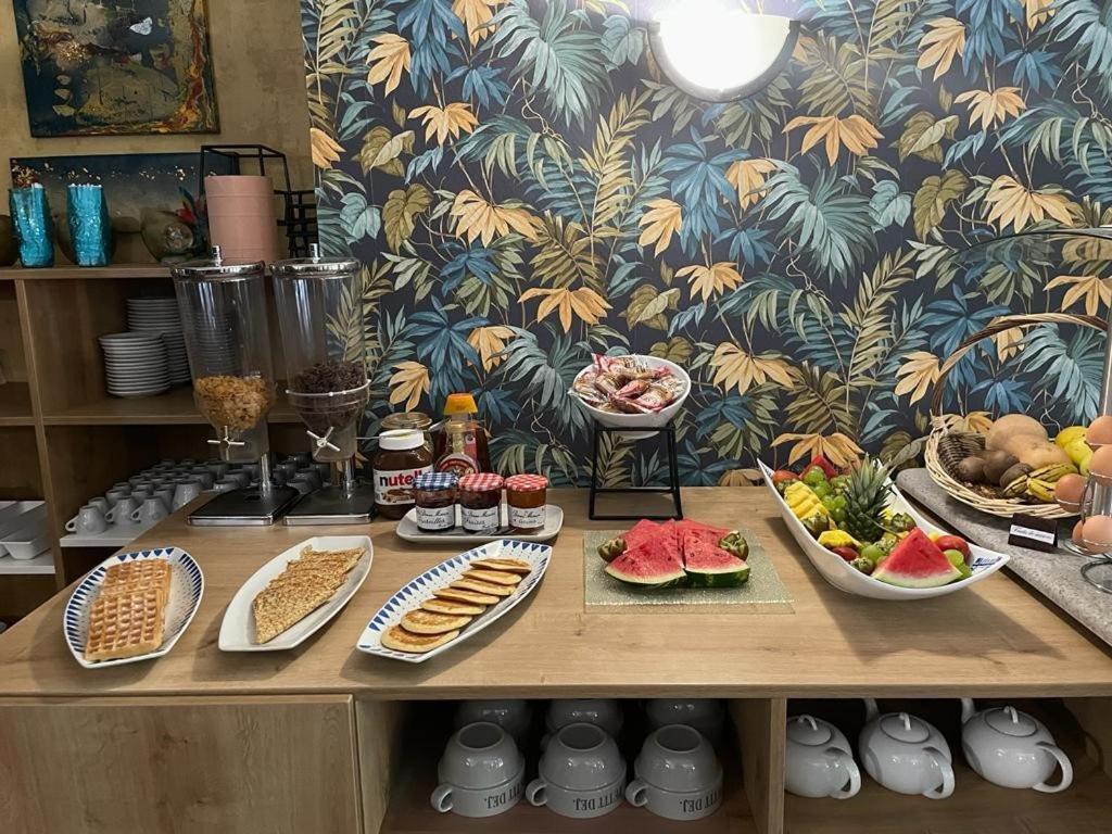 帝国酒店 尼姆 外观 照片